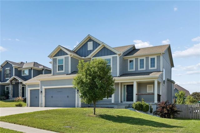 6717 NW 104th Terrace, Kansas City, MO 64154