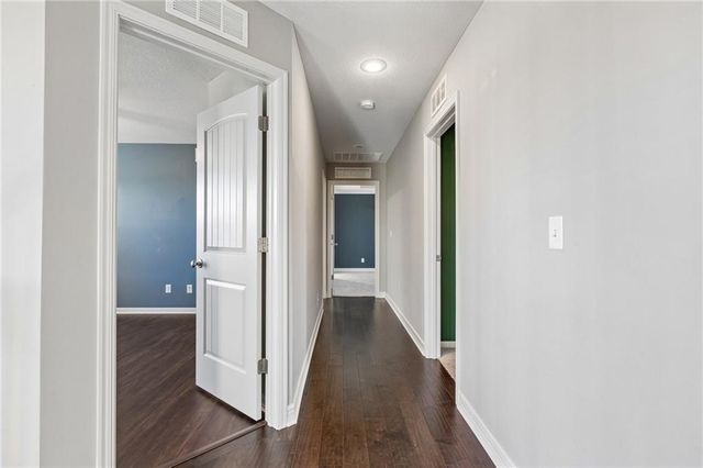 6717 NW 104th Terrace, Kansas City, MO 64154