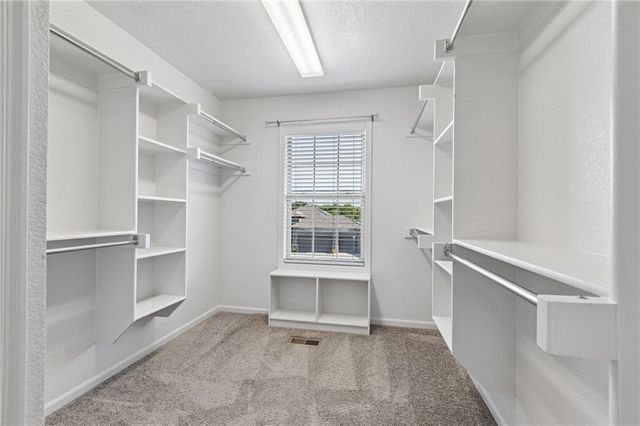 6717 NW 104th Terrace, Kansas City, MO 64154