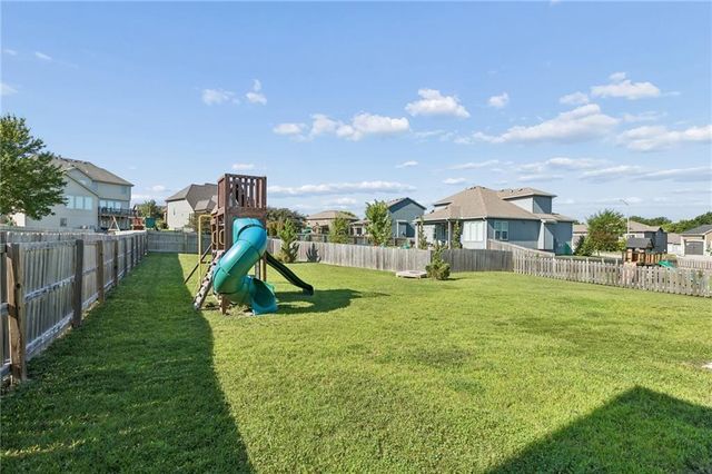 6717 NW 104th Terrace, Kansas City, MO 64154