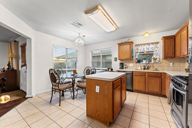 603 Northvalley Drive, Houston, TX 77073