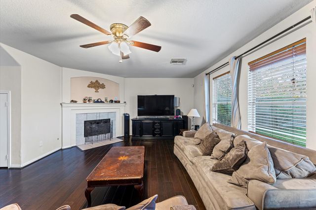 603 Northvalley Drive, Houston, TX 77073