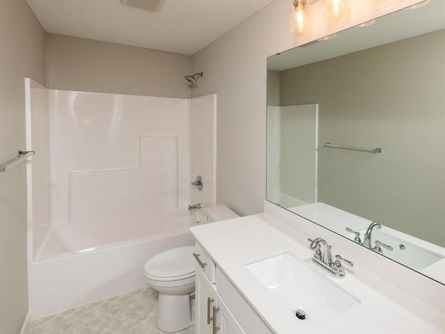 9686 32nd Street NE, Saint Michael, MN 55376