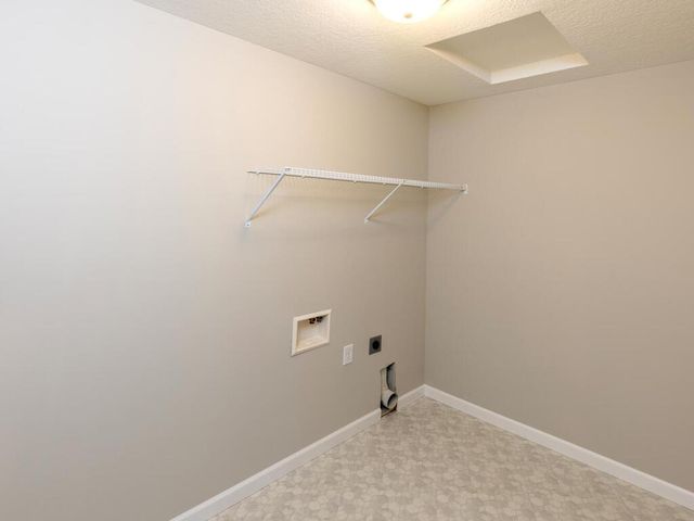 9686 32nd Street NE, Saint Michael, MN 55376