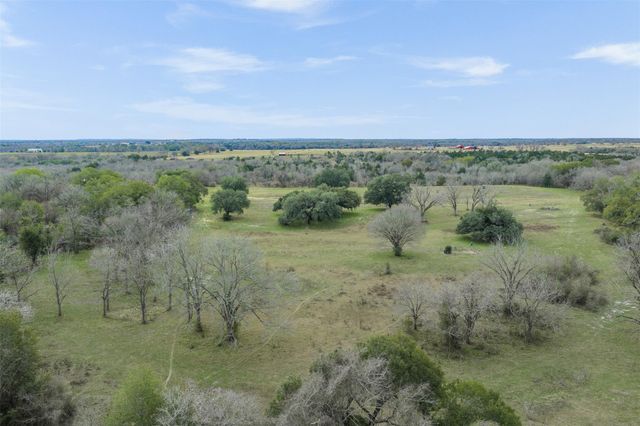 1820 South Old Smithville RD, Flatonia, TX 78941