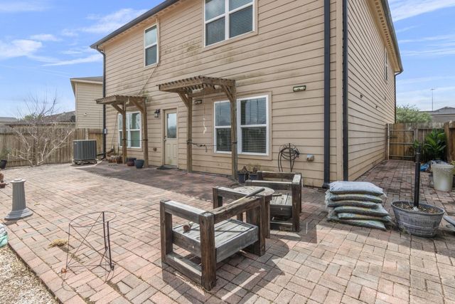 8047 Hall Oak Drive, Houston, TX 77075