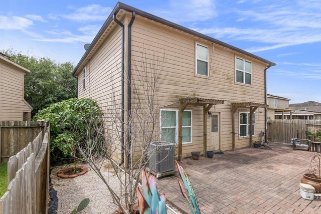 8047 Hall Oak Drive, Houston, TX 77075