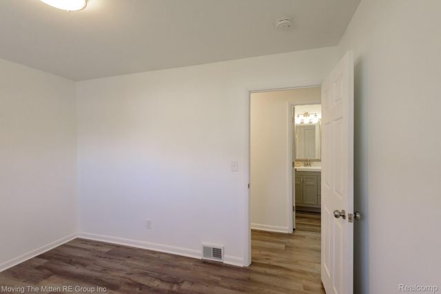 2031 Harmon Avenue, Ypsilanti Charter Township, MI 48198