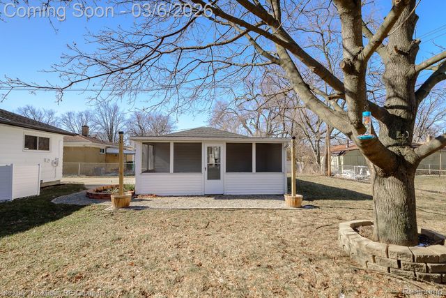 2031 Harmon Avenue, Ypsilanti Charter Township, MI 48198