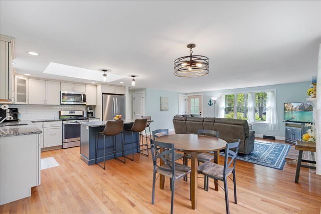 125 Highpoint Road, Marstons Mills, MA 02648