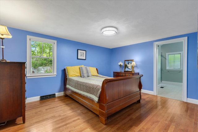 125 Highpoint Road, Marstons Mills, MA 02648