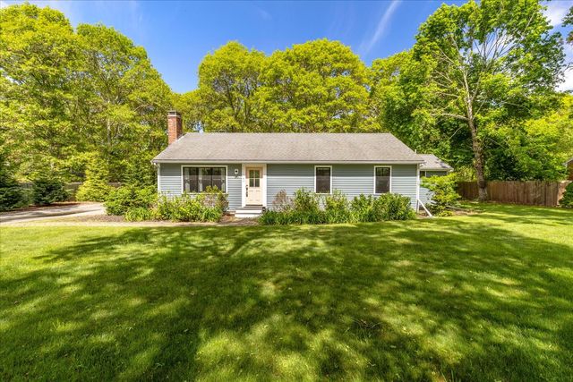125 Highpoint Road, Marstons Mills, MA 02648