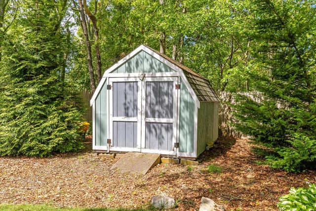 125 Highpoint Road, Marstons Mills, MA 02648