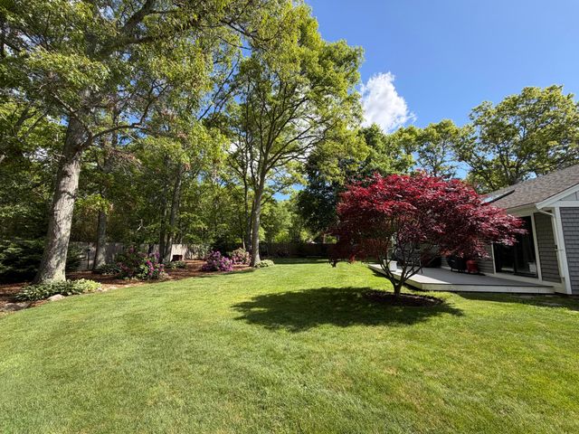 125 Highpoint Road, Marstons Mills, MA 02648