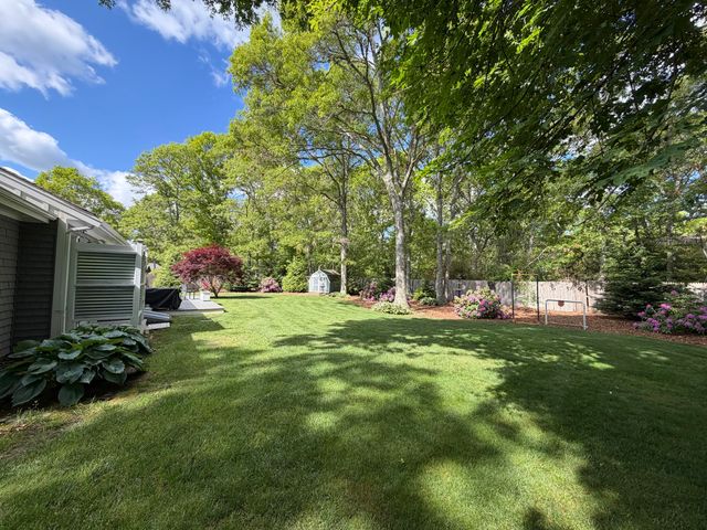 125 Highpoint Road, Marstons Mills, MA 02648