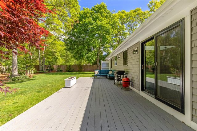125 Highpoint Road, Marstons Mills, MA 02648