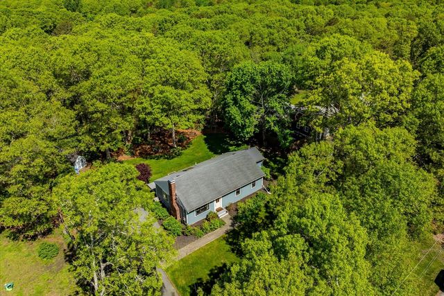 125 Highpoint Road, Marstons Mills, MA 02648