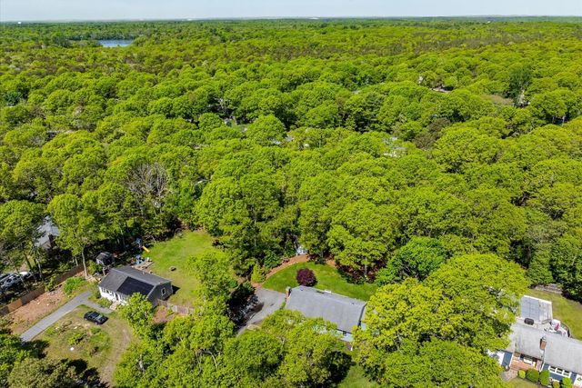 125 Highpoint Road, Marstons Mills, MA 02648