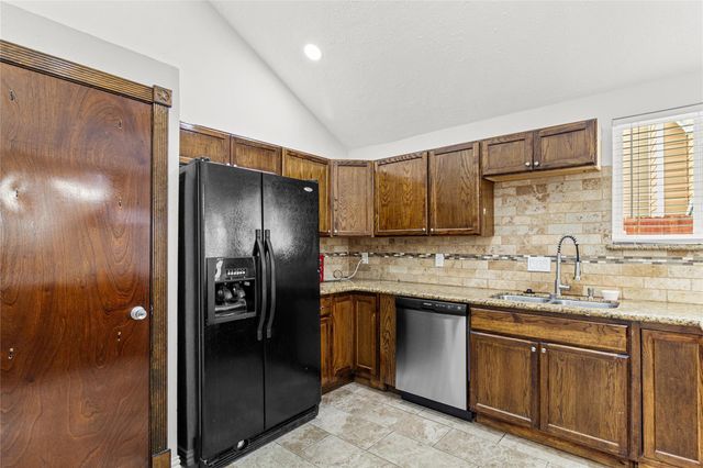 3718 Storm Creek Drive, Houston, TX 77088