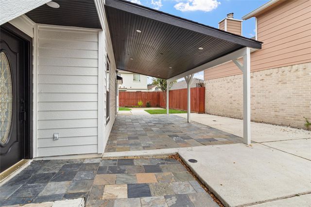 3718 Storm Creek Drive, Houston, TX 77088