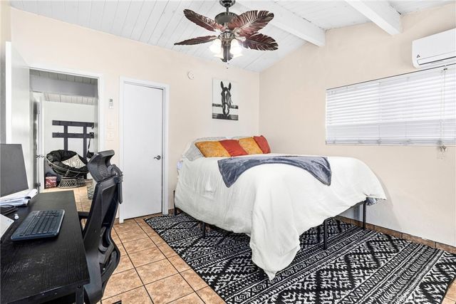 3305 Dwight Street, Bakersfield, CA 93306