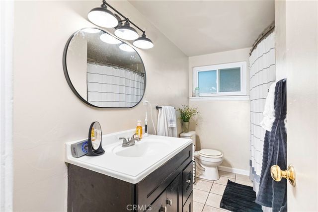 3305 Dwight Street, Bakersfield, CA 93306