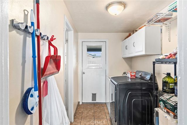 3305 Dwight Street, Bakersfield, CA 93306