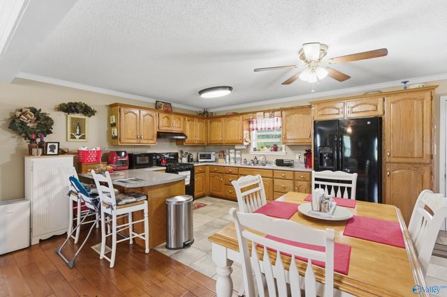 3305 Hustleville Road, Albertville, AL 35951