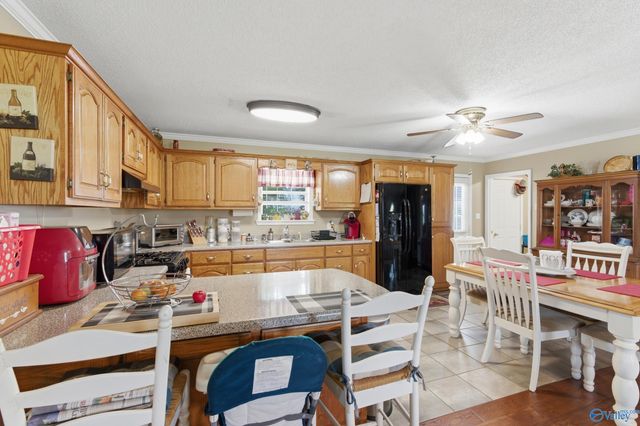 3305 Hustleville Road, Albertville, AL 35951