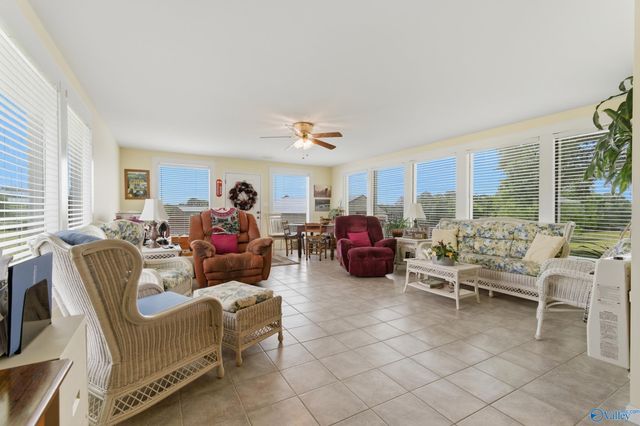 3305 Hustleville Road, Albertville, AL 35951