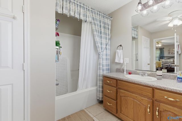 3305 Hustleville Road, Albertville, AL 35951