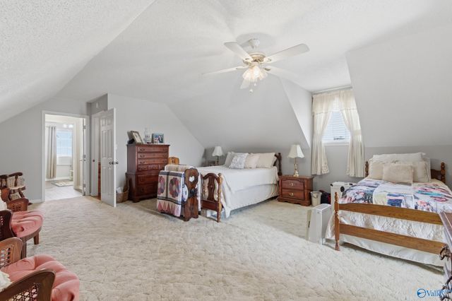 3305 Hustleville Road, Albertville, AL 35951