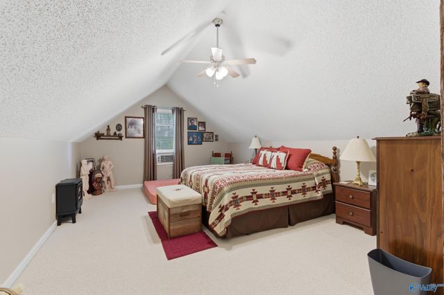 3305 Hustleville Road, Albertville, AL 35951
