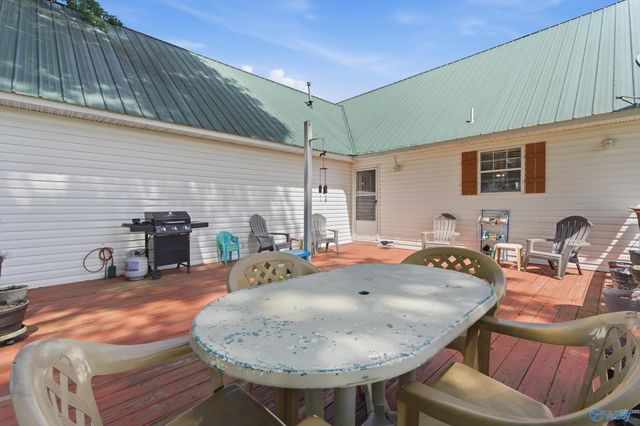 3305 Hustleville Road, Albertville, AL 35951