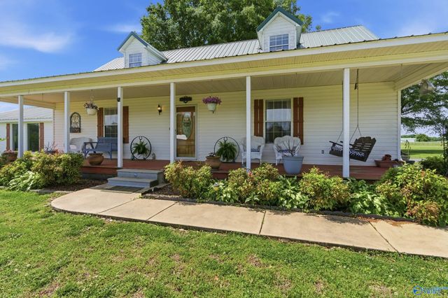 3305 Hustleville Road, Albertville, AL 35951