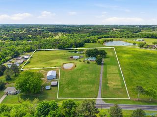3305 Hustleville Road, Albertville, AL 35951