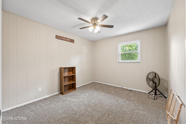 2127 Highland Rd, Maryville, TN 37801