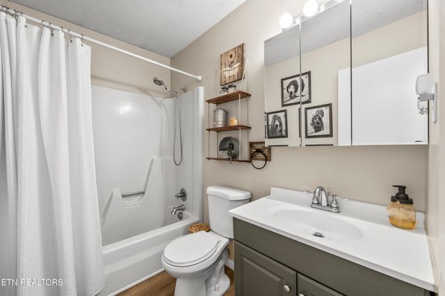 2127 Highland Rd, Maryville, TN 37801