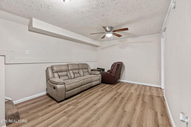 2127 Highland Rd, Maryville, TN 37801