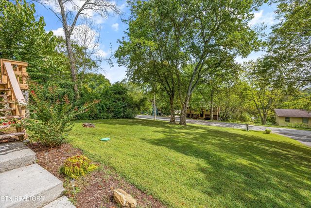 2127 Highland Rd, Maryville, TN 37801