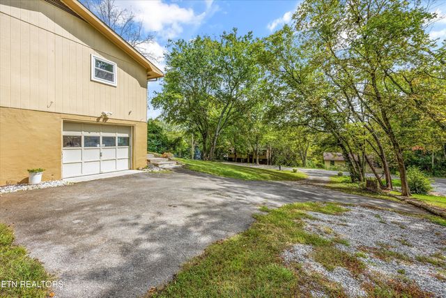 2127 Highland Rd, Maryville, TN 37801