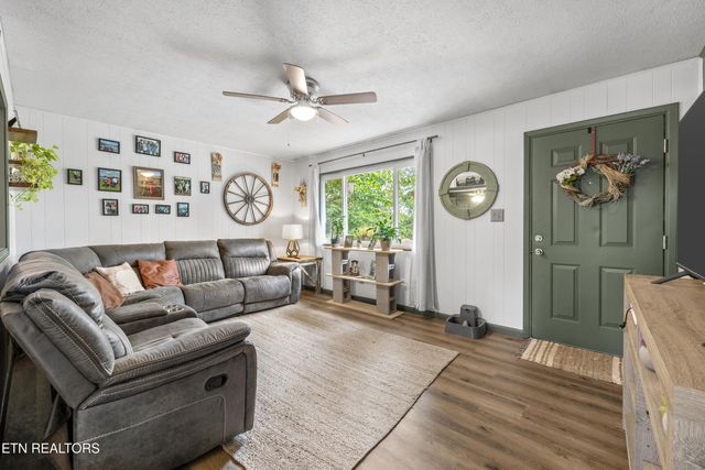 2127 Highland Rd, Maryville, TN 37801