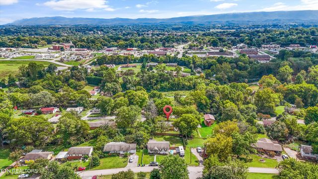 2127 Highland Rd, Maryville, TN 37801