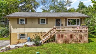 2127 Highland Rd, Maryville, TN 37801