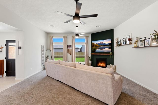 2109 Amistad Road, Dickinson, TX 77539