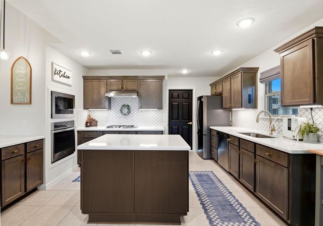 2109 Amistad Road, Dickinson, TX 77539