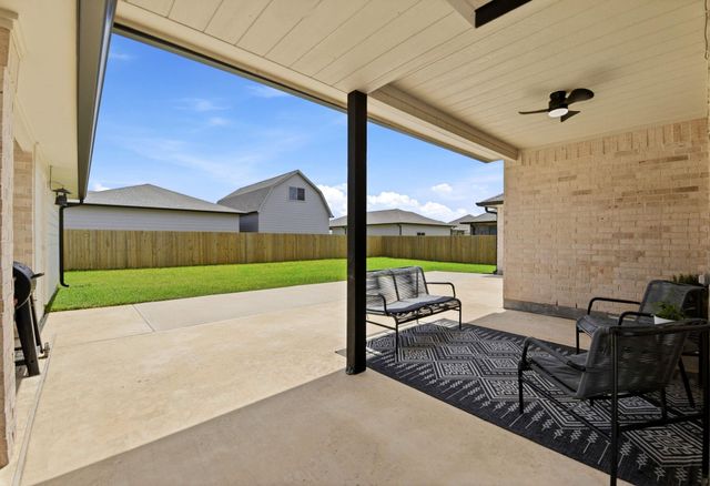 2109 Amistad Road, Dickinson, TX 77539