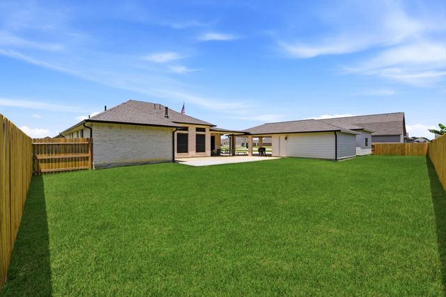 2109 Amistad Road, Dickinson, TX 77539