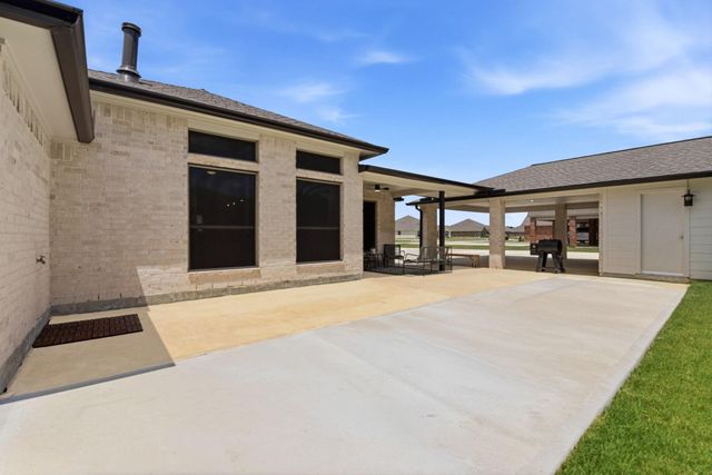 2109 Amistad Road, Dickinson, TX 77539