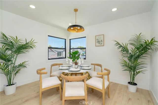 17200 Lanark Street, Lake Balboa, CA 91406
